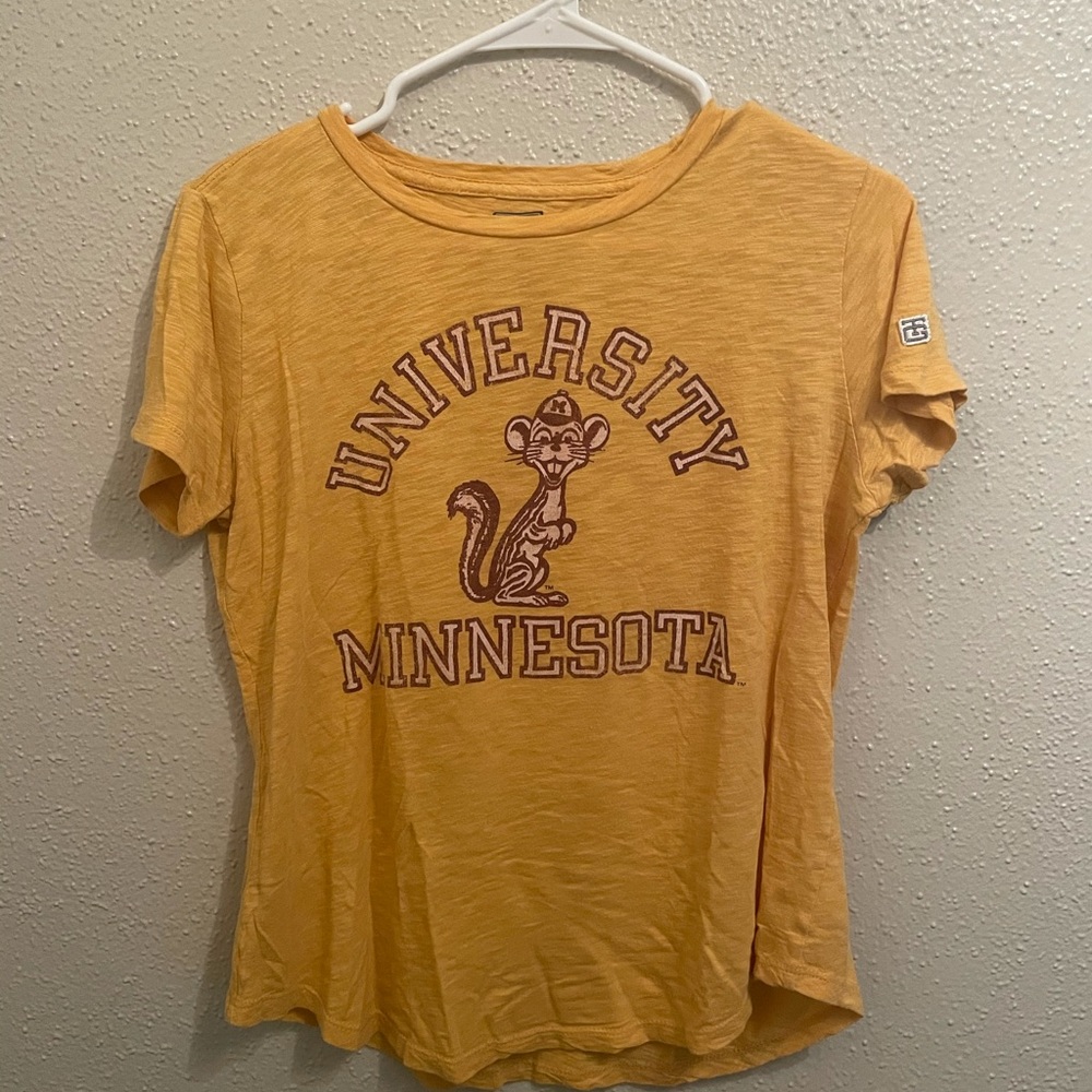University of Minnesota Golden Gophers Tee